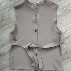 ベージュ ベスト