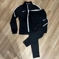 Nike ブラックジャージ 上下セット