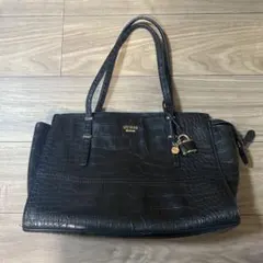 GUESS バッグ