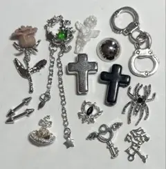 No.645 ネイルパーツ　デコパーツ　まとめ売り　アソート