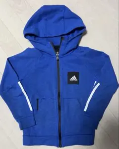 adidas ジップアップパーカー　130cm