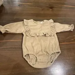 ベージュ コーデュロイ フリルロンパース　70センチ