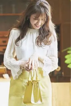UMIさま専用 ジャスグリッティ レースブラウス - メルカリ