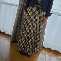 チェック柄プリーツロングスカート