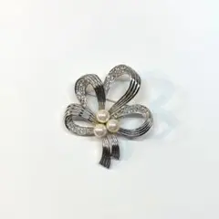 パール付き リボンデザイン シルバー ブローチ