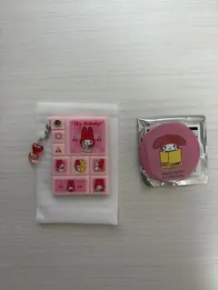 マイメロディ チャーム付きブロックシール風スライドミラー　缶バッチセット