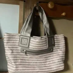 Item thumbnail for item 7310ea9b-753f-45d6-91be-99300b72e4b4