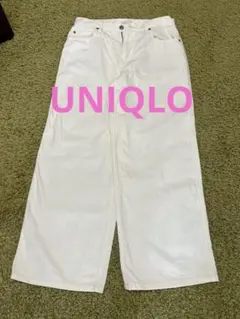 ★UNIQLO❤️美品‼️ 白　ワイドデニムパンツ　通年使用可能　お値下げ‼️