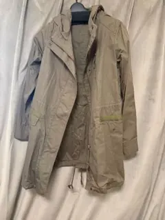 NATURAL BEAUTY BASIC フード付きジャケット Mサイズ