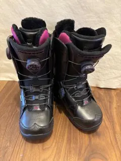 ゆ*ち様 SALOMON 女性用スノーボードブーツ グレー/ピンク ゆ*ち様 SALOMON 女性用スノーボードブーツ グレー/ピンク - メルカリ