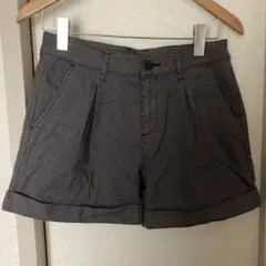 ユニクロ柄ショートパンツ w67