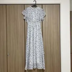 花柄ワンピース