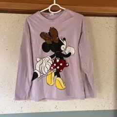 ミニーマウス 長袖Tシャツ 薄紫スパンコールが付いて可愛いです、