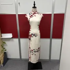 刺繍入りアイボリーのチャイナドレスM-L