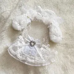 トレカケース♡硬質ケース♡レースデコ♡うさ耳♡ドレス風♡白♡推し活♡量産型♡