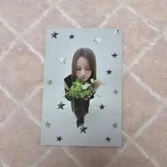 NiziU：封入PHOTO STICKER『Sour Grapes』　ニナ