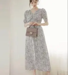 GRL グレイル ニュアンス柄Vネックバックレースアップワンピース　on092