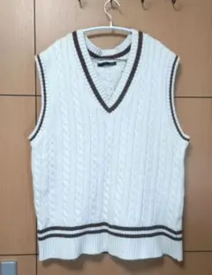 【heather】1/5まで最安値　アイボリー ケーブル編み ニットベスト F