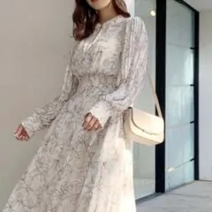 ダズリン フラワープリントプリーツスリーブフレアワンピース シフォンロングワンピ