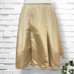 美品【ユナイテッドアローズ】タックフレアスカート　上品　大人可愛い　38 華やか
