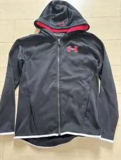 レディース160センチくらい Under Armour フード付きジャケット