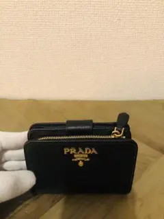 PRADA ブラックレザー 三つ折り財布 ICチップ(RFID)搭載
