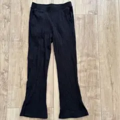 UNIQLO キッズ　140 ブラックリブパンツ