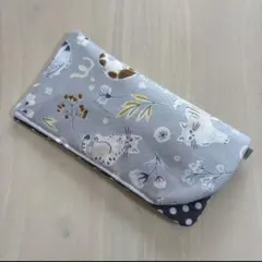 メガネケース　眼鏡ケース　小物入れ　猫　グレー　北欧　水玉　ドット　キルト芯2枚