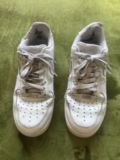 NIKE AIR FORCE 1 ホワイト スニーカー　25.5cm