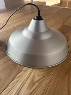 IKEA TRETTIOEN ペンダントライト