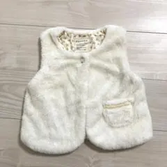 お値下げ！conoco //ホワイトふわふわ ベスト110サイズ　新品、未使用