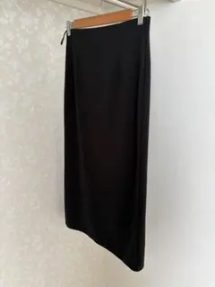 ユニクロ　UNIQLO スリット入りタイトスカート