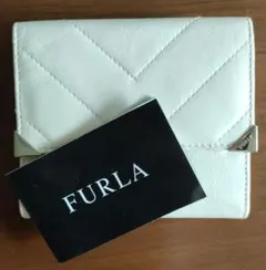 フルラ　FURLA　二折財布
