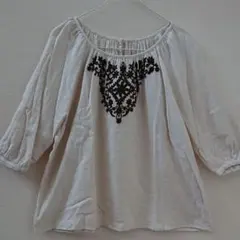 earth music&ecology ベージュ アイボリー シャツ ブラウス