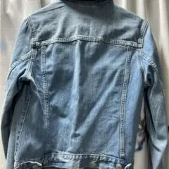 ライトブルーデニムジャケット
