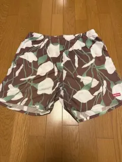 パンツ 18SS supreme lily nylon water shorts Supreme シュプリームLily Nylon Water Short - メルカリ