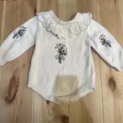 花刺繍付きホワイトロンパース