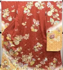 振袖 刺繍 金彩 紋意匠 撥水加工済 MO3739 - メルカリ