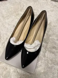 【オデットエオディール】ポインテッド　パンプス　ブラック
