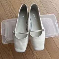 ZARA ホワイト フラットシューズ 36