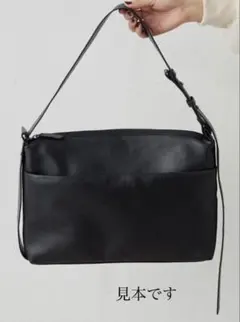 SHOULDER POUCH MONOLITH x 1LDK everyone - メルカリ