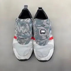 adidas マイクロペーサー×R1のサムネイル