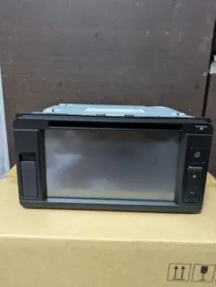 ダイハツ純正6.2インチディスプレイオーディオ新品⭐︎ ダイハツ純正6.2インチオーディオでUSB使えるように取り付け。だけど