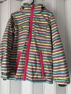 ストライプジャケットと蛍光イエローパンツセット