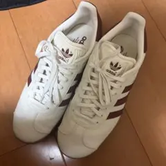 adidas アディダス　ガゼル　スニーカー　白　赤　バーガンディ