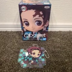 【週末特別価格】鬼滅の刃 炭治郎 Qposketフィギュアとアクリルキーホルダー