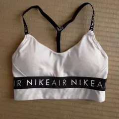 NIKE AIR ブラトップ ホワイト Sのサムネイル