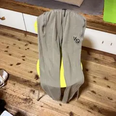 VANQUISH トレーニングパンツ ベージュ M