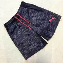 美品‼️Puma プーマ　ハーフパンツ Lサイズ　ブラック/レッド