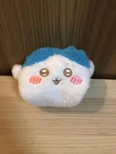 ちいかわ　ハチワレ　スクエアポーチ
